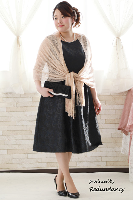 ネイビーの花柄タック入りノースリーブドレス