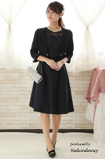 ネイビーのビスチェ風七分袖レースドレス