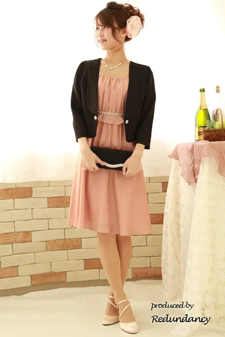 ブラックのラインストーンボタンジャケット