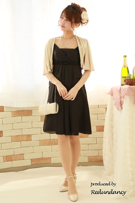 ゴールドのラメ入り五分袖ボレロ