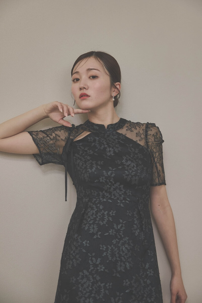 ブラックのマオカラーレースドレス