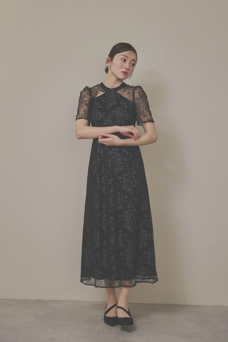 ブラックのマオカラーレースドレス