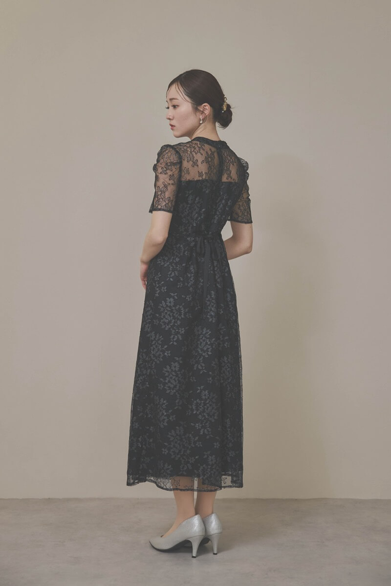 ブラックのマオカラーレースドレス