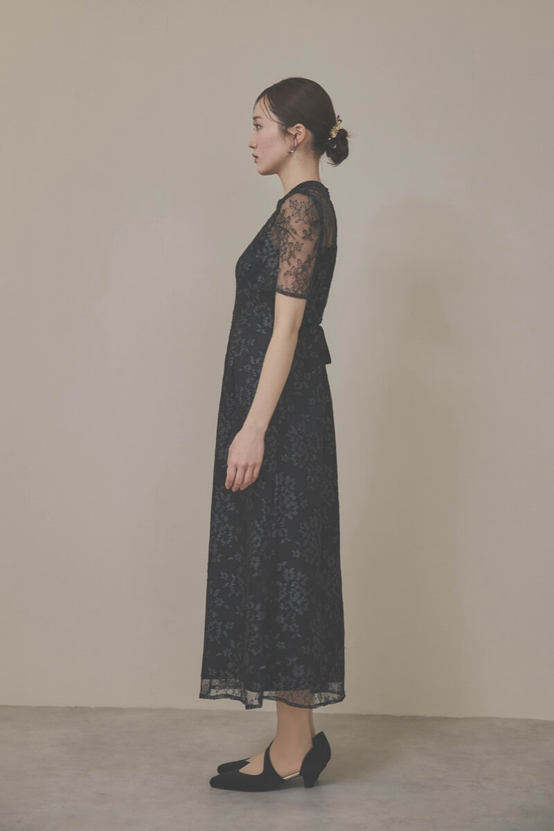 ブラックのマオカラーレースドレス