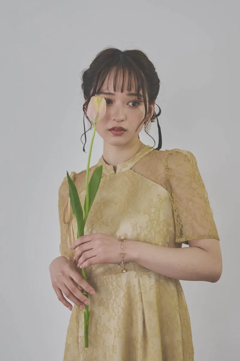 イエローのマオカラーレースドレス　M/kaene