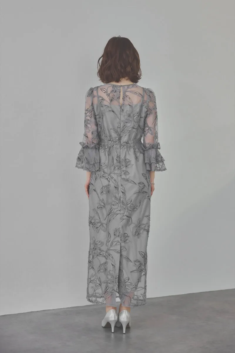 ブルーグレーのファーヤーン刺繍フリルスリーブドレス