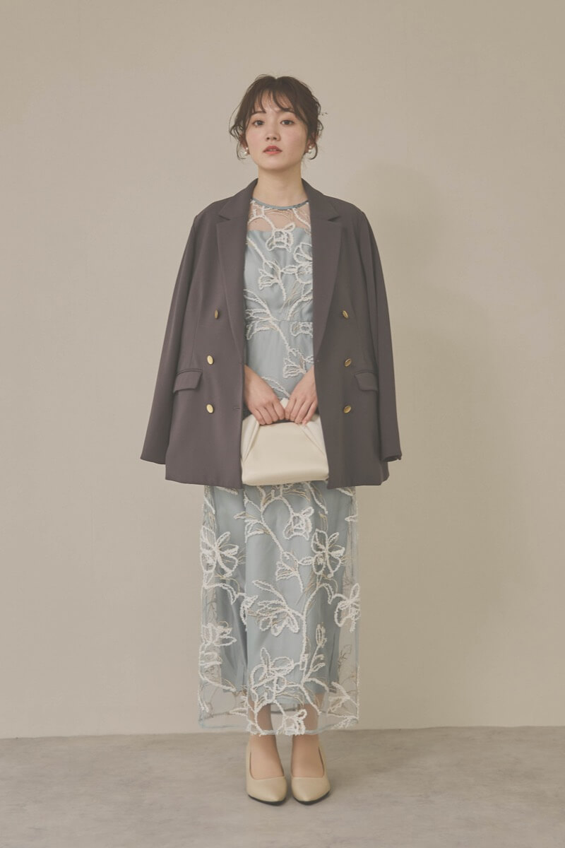 ライトグリーンのファーヤーン刺繍フリルスリーブドレス