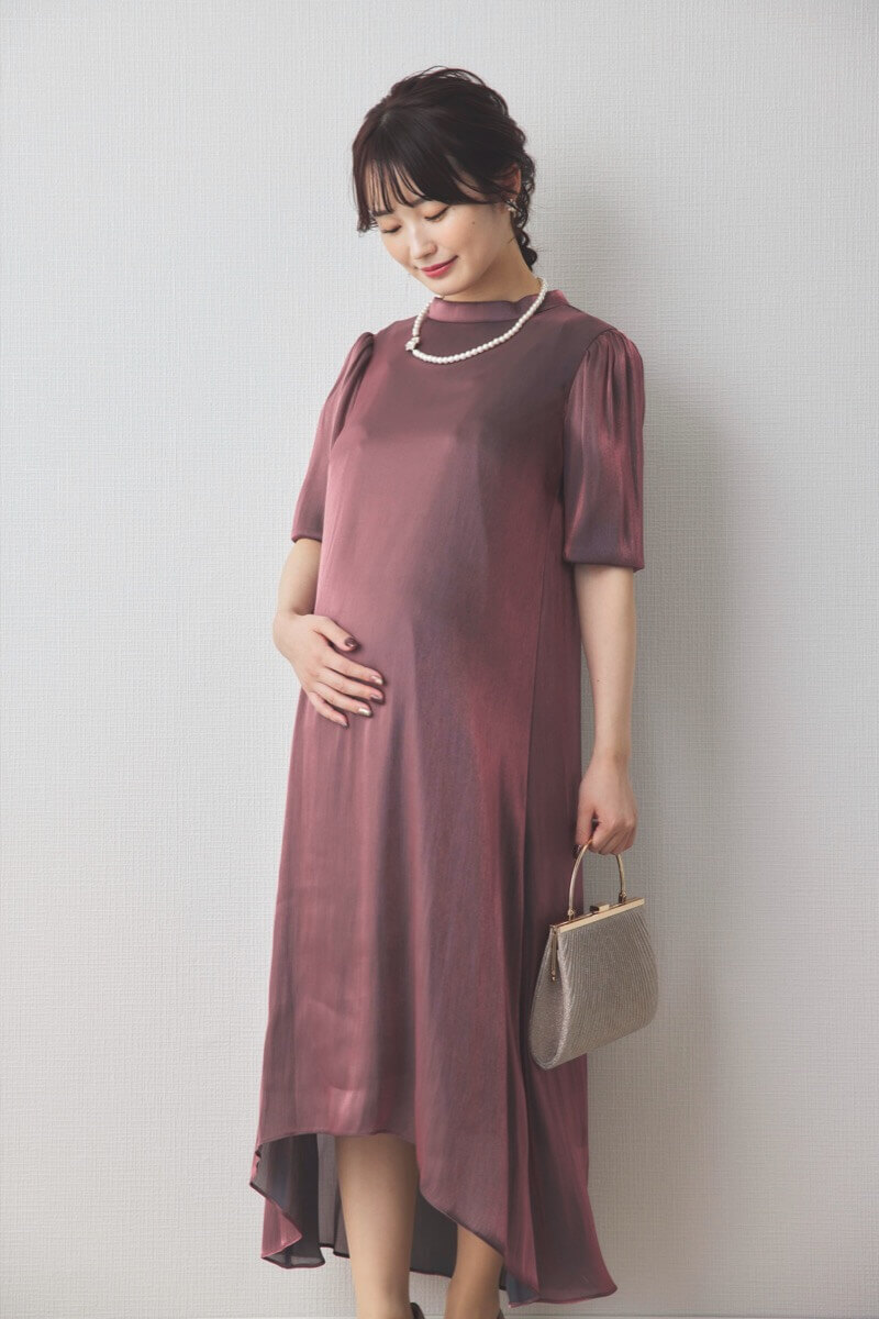 バーガンディーのシャイニーAラインドレス