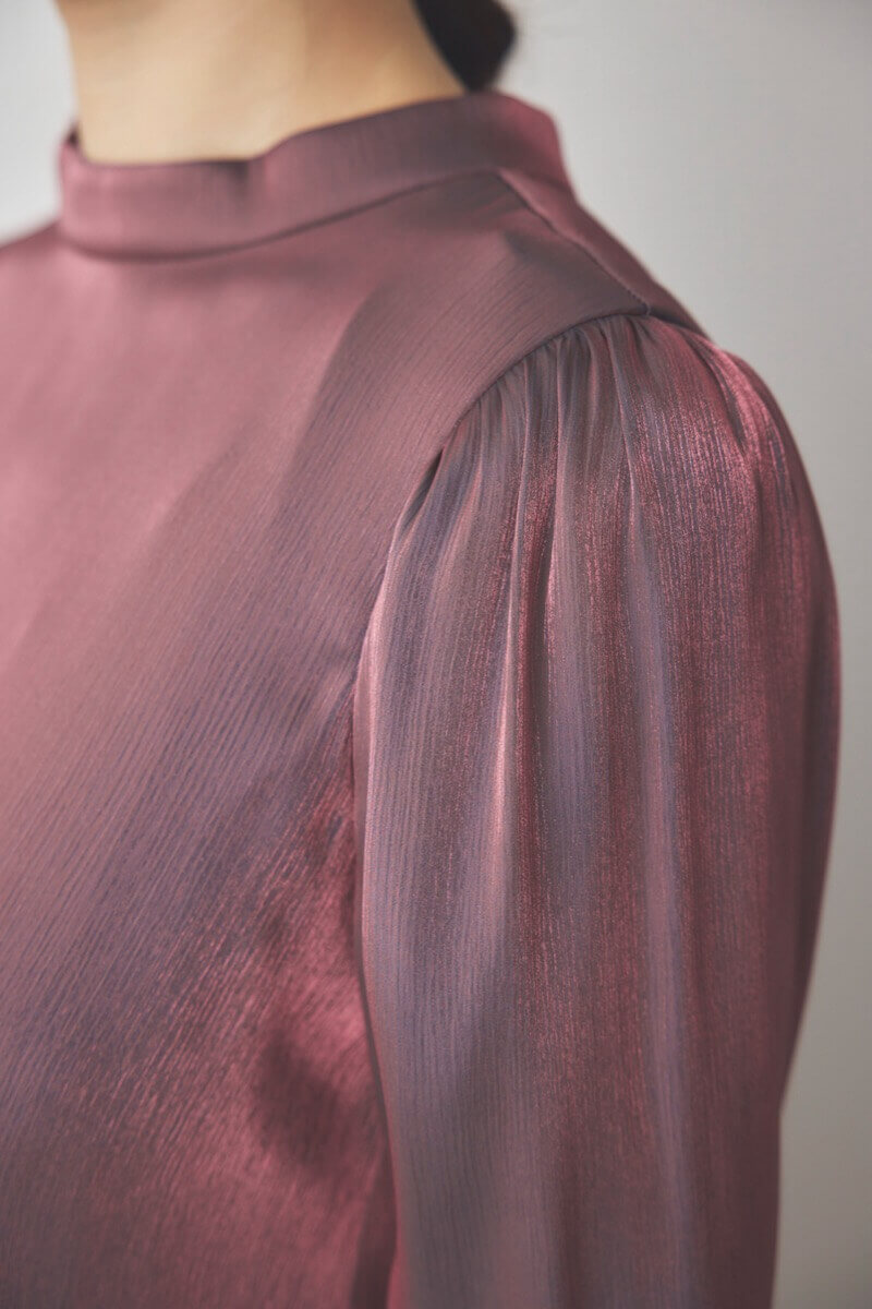 バーガンディーのシャイニーAラインドレス