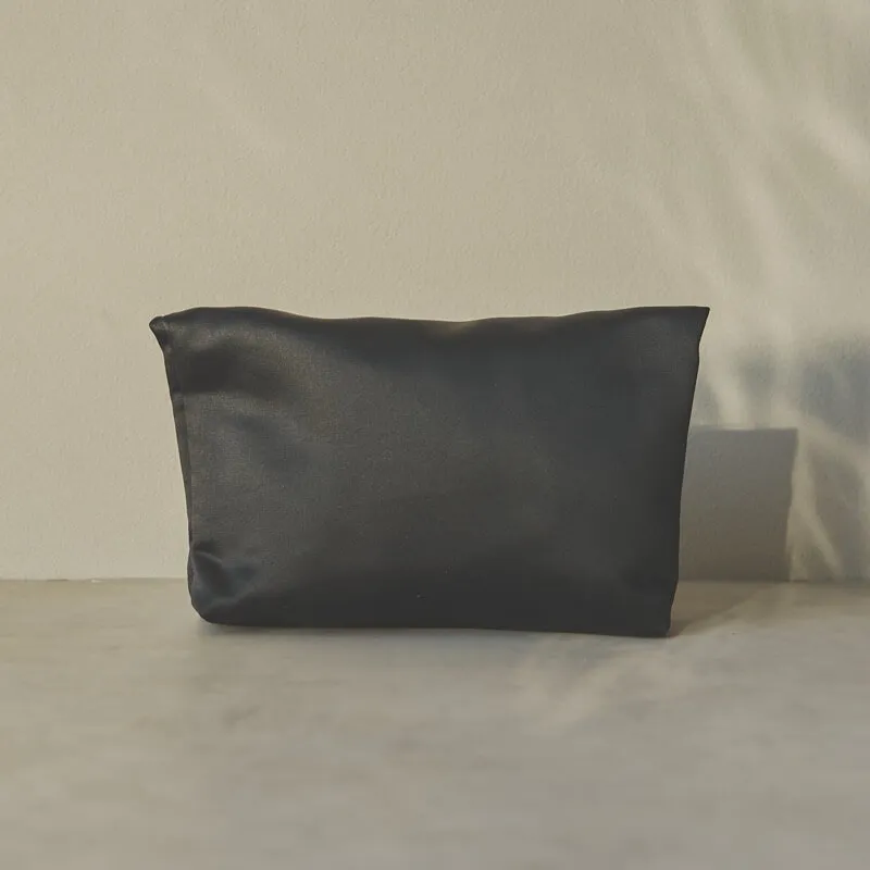 ブラックの2WAYクラッチバッグ