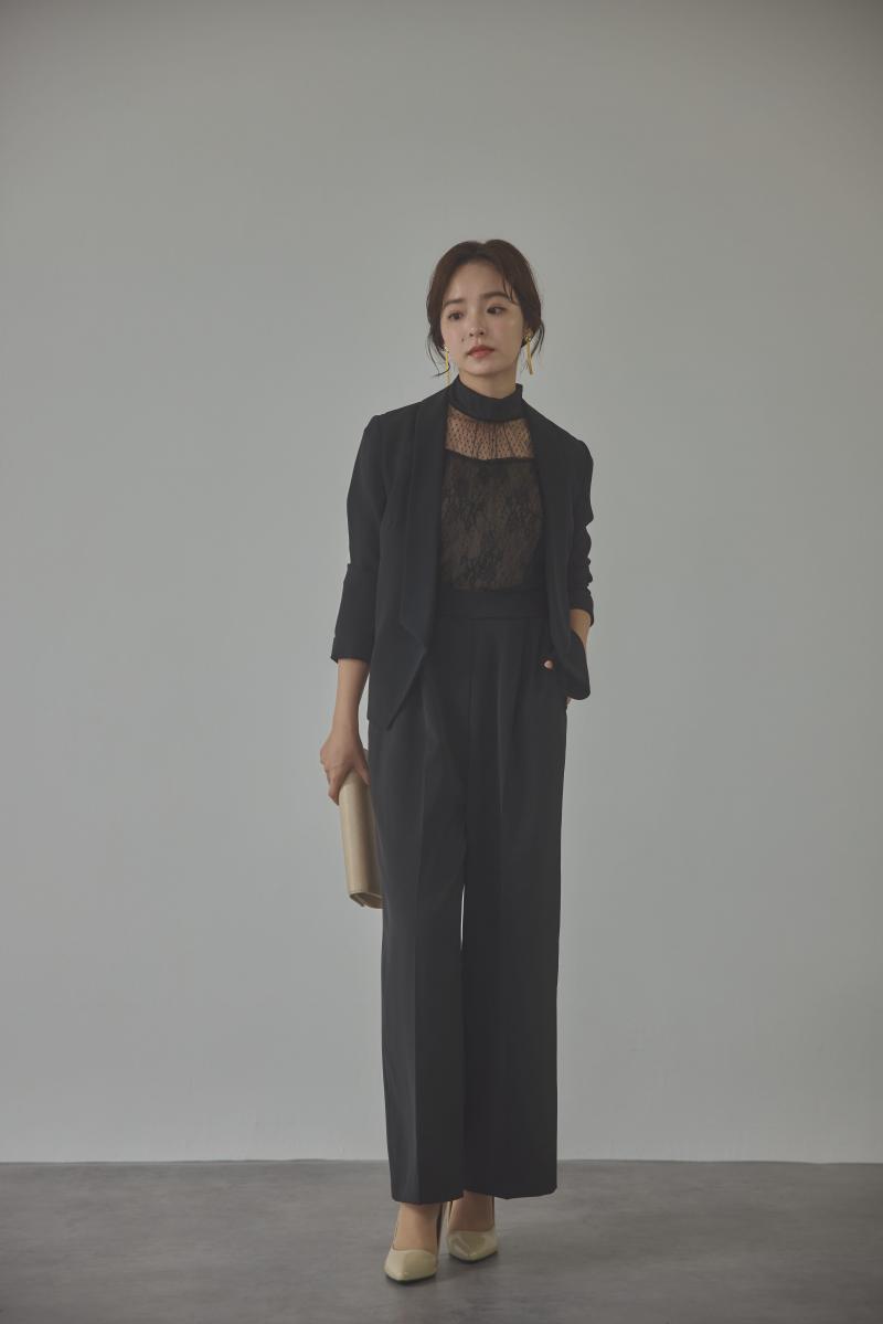 ブラックのチュールレースドッキングパンツドレス