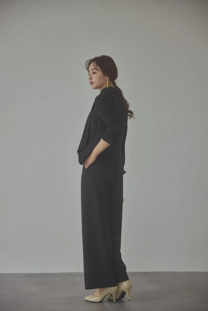 ブラックのチュールレースドッキングパンツドレス