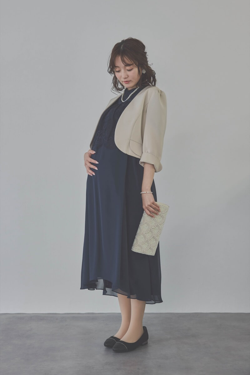 ネイビーの授乳口付ハイネックレースドレス