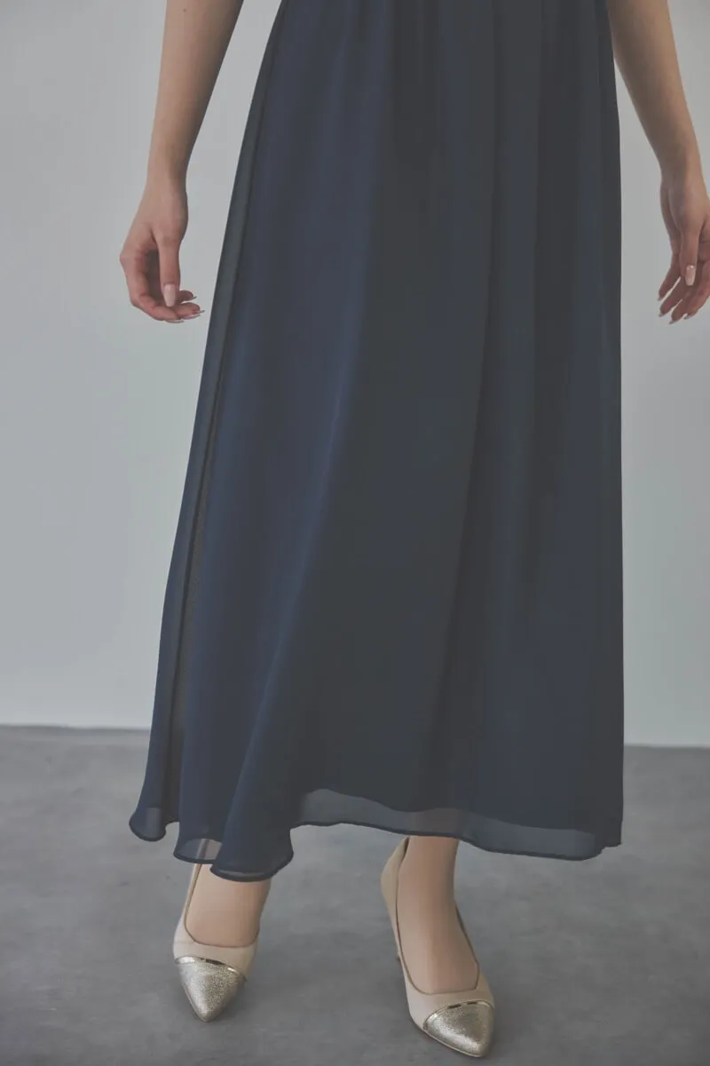 ネイビーの授乳口付ハイネックレースドレス