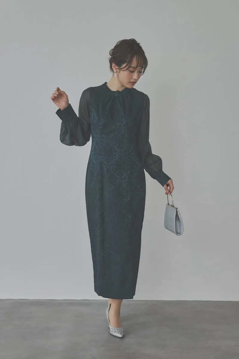 グリーンのジャガードタイトラインドレス