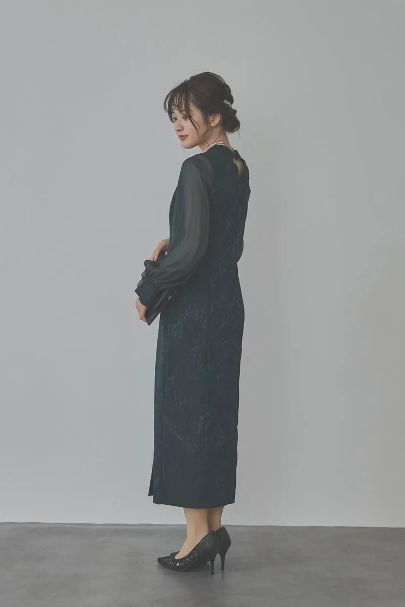 グリーンのジャガードタイトラインドレス