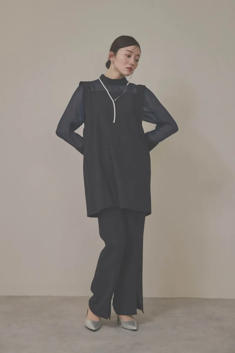 ネイビーのバックパールセットアップパンツドレス