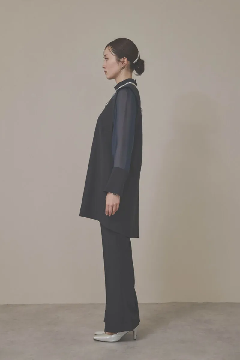 ネイビーのバックパールセットアップパンツドレス