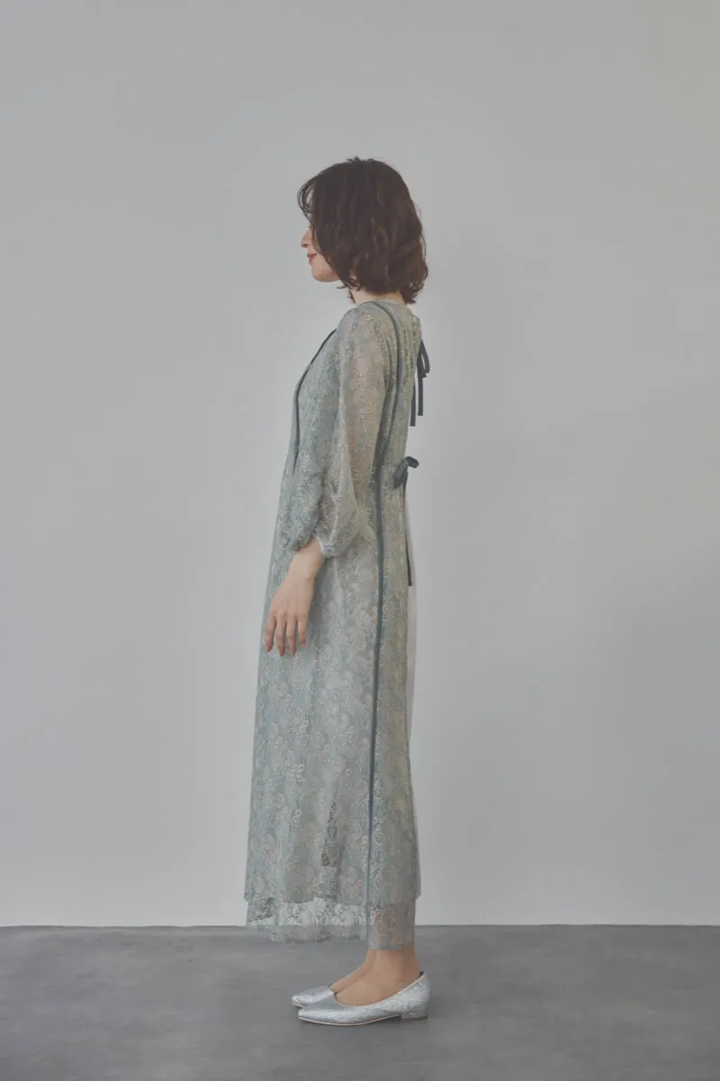 サックスのパイピングレースエプロンドレス