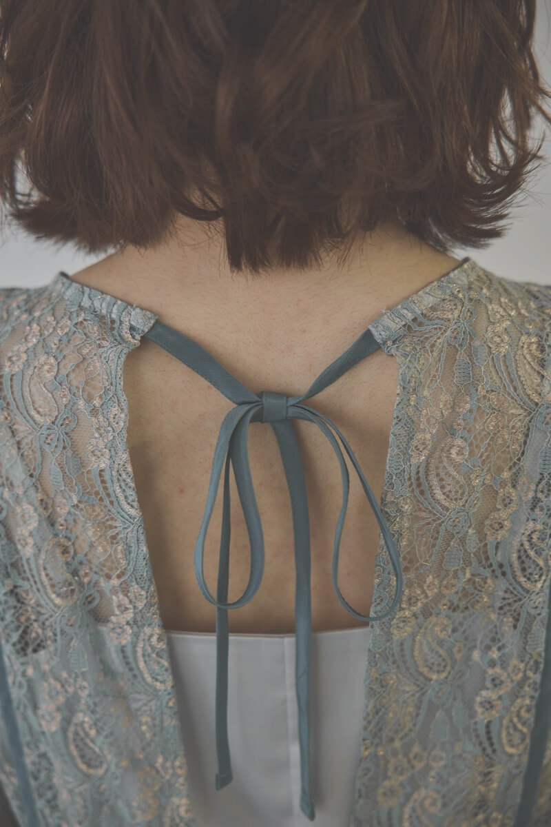 サックスのパイピングレースエプロンドレス