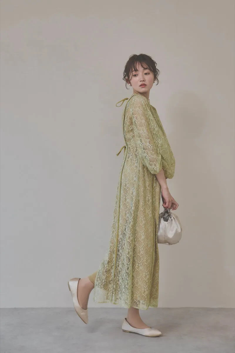 グリーンのパイピングレースエプロンドレス