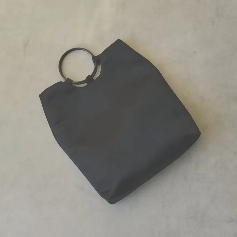 ブラックの2WAYクラッチバッグ