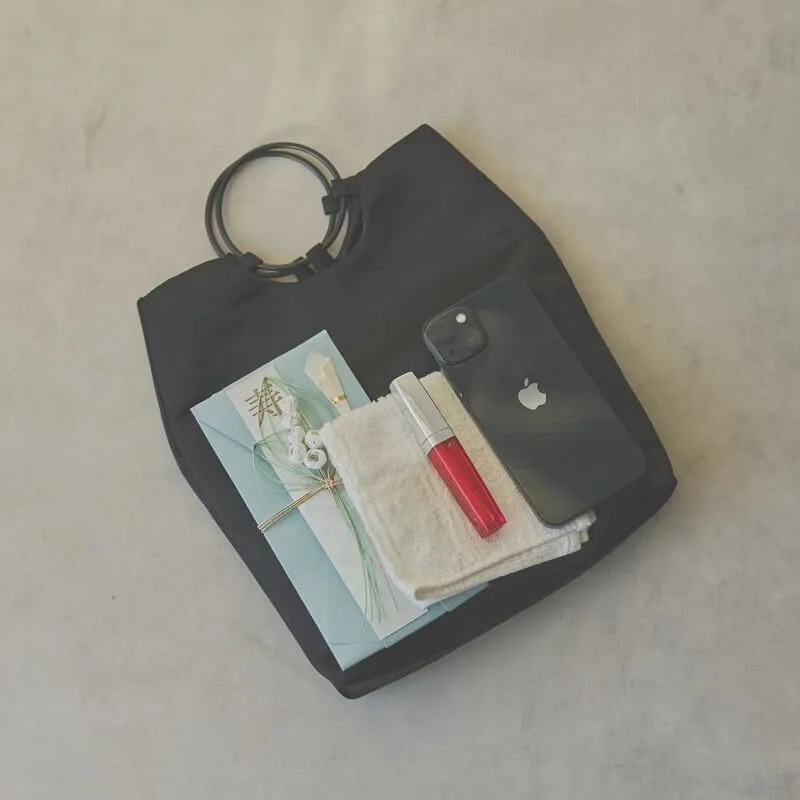 ブラックの2WAYクラッチバッグ