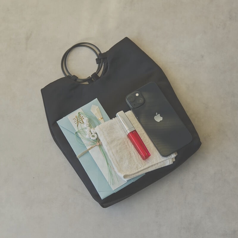 ブラックの2WAYクラッチバッグ