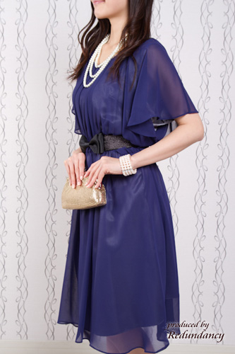 ホワイトパールの4連ブレスレット(ゴム)