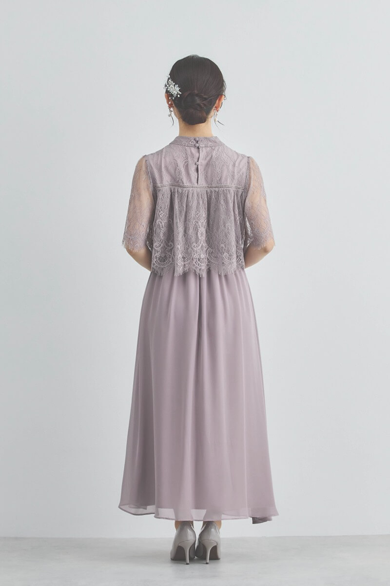 モーヴピンクの授乳口付きハイネックレースドレス