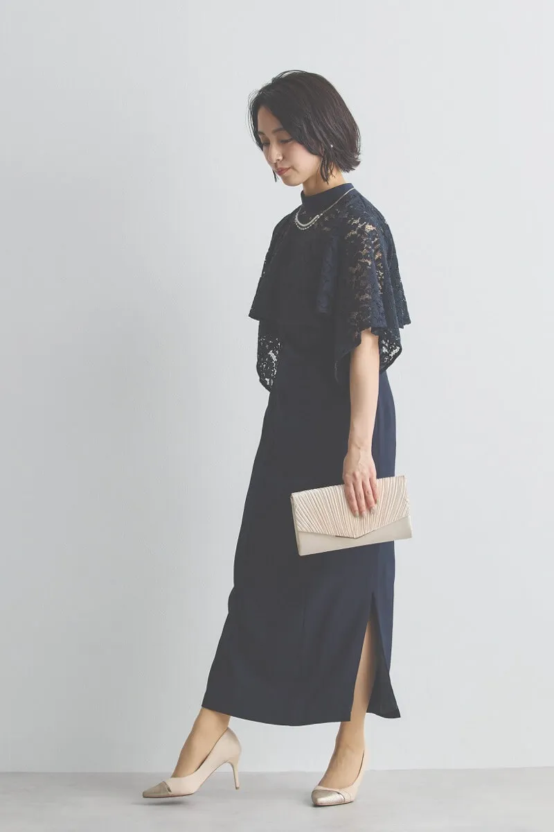 ネイビーのレーストップス付きIラインドレス