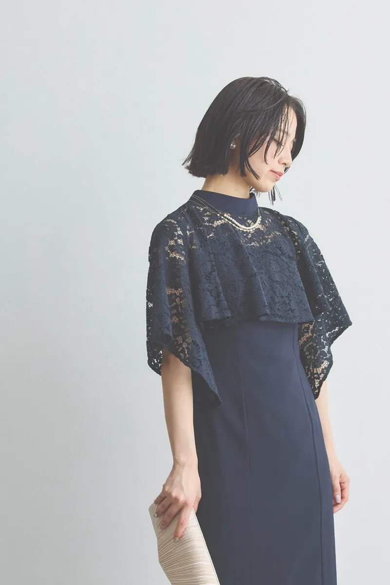 ネイビーのレーストップス付きIラインドレス