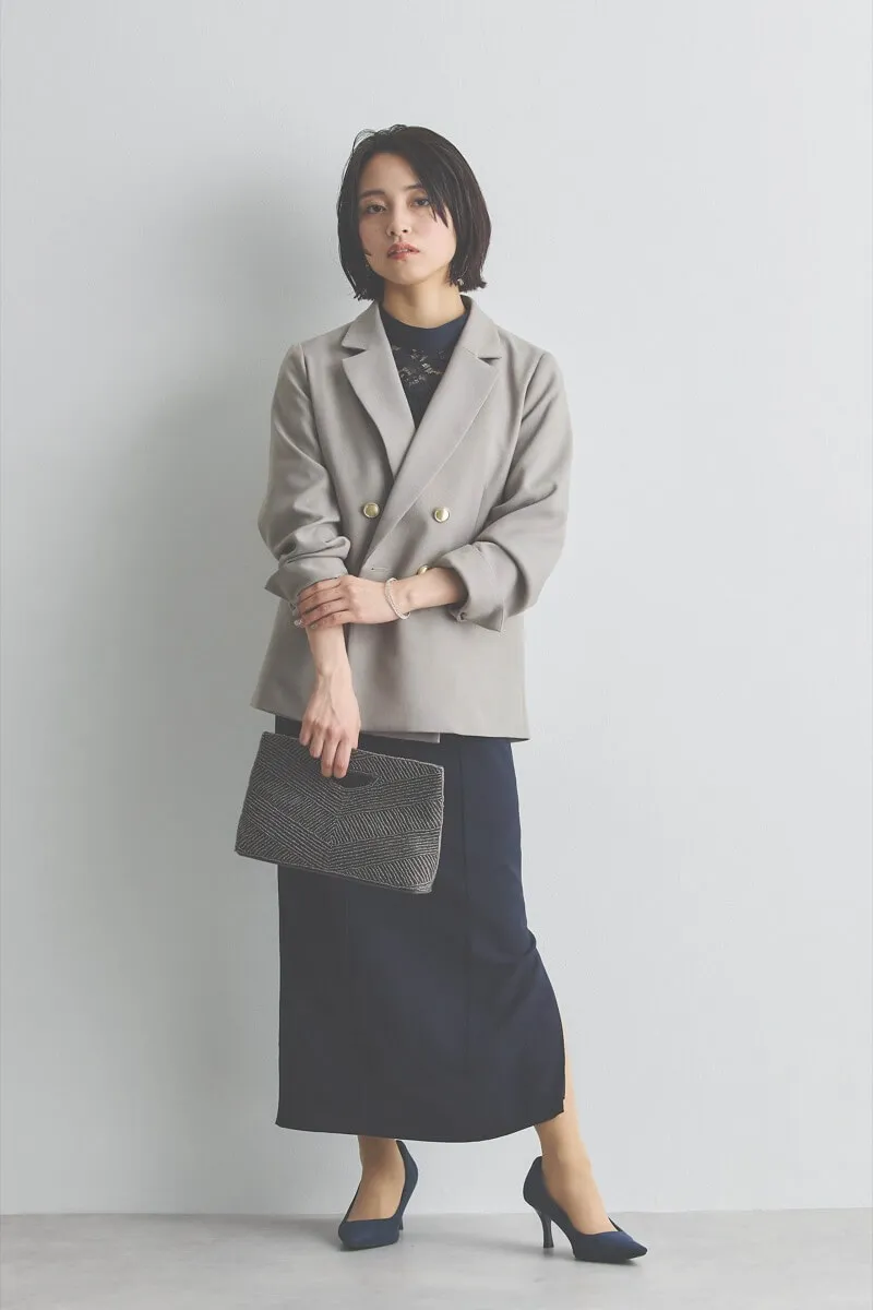 ネイビーのレーストップス付きIラインドレス