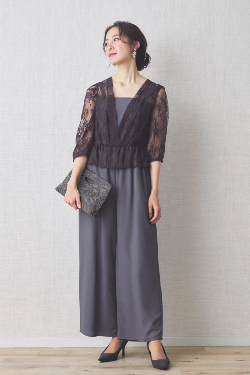 ダルブルーのレースコンビパンツドレス