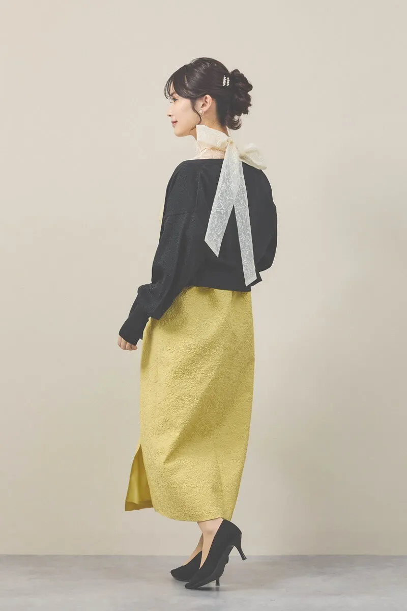 イエローのフラワープリントボウタイドレス