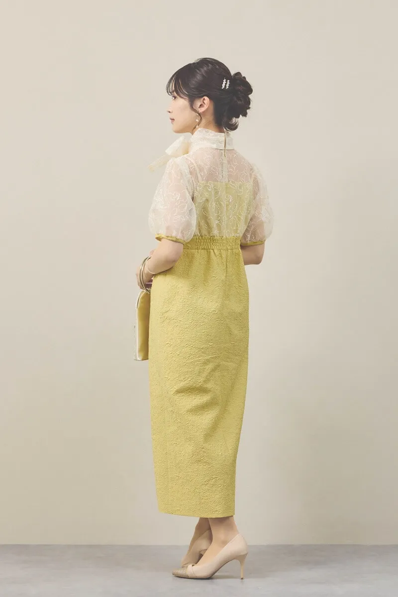 イエローのフラワープリントボウタイドレス