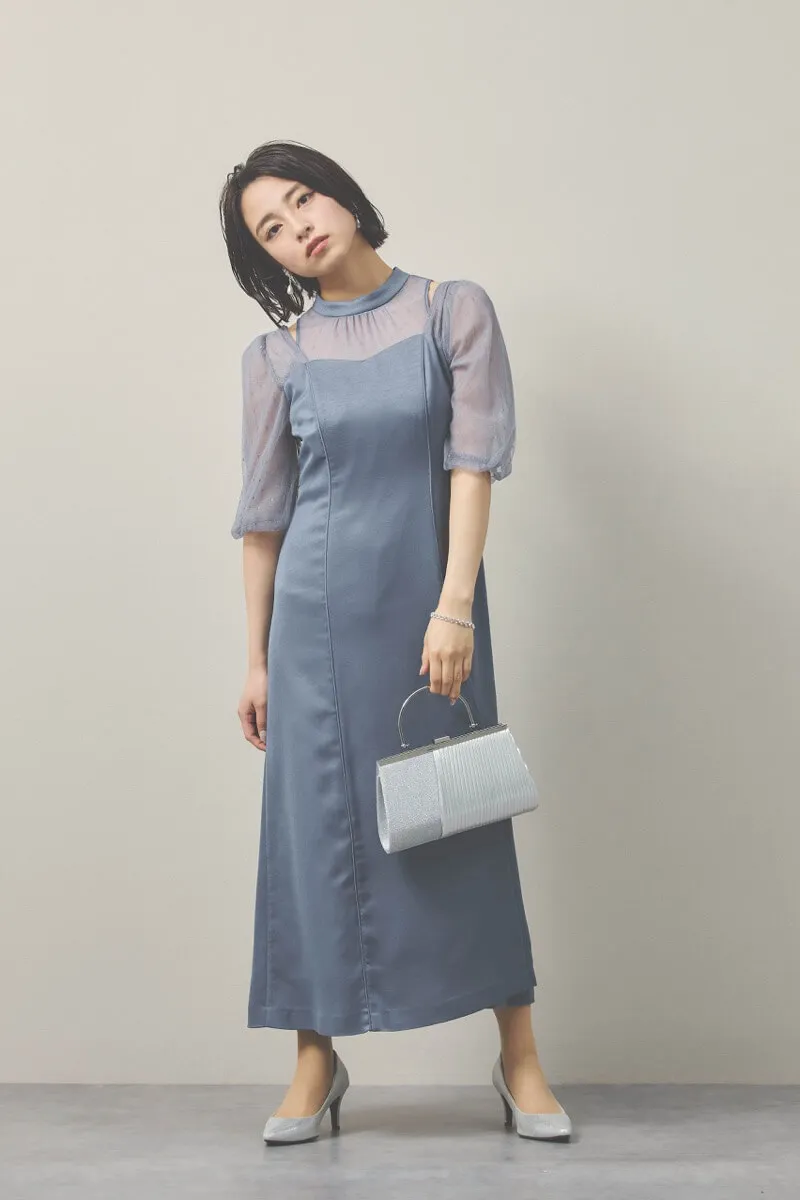 ブルーのカッティングデザインサテンドレス