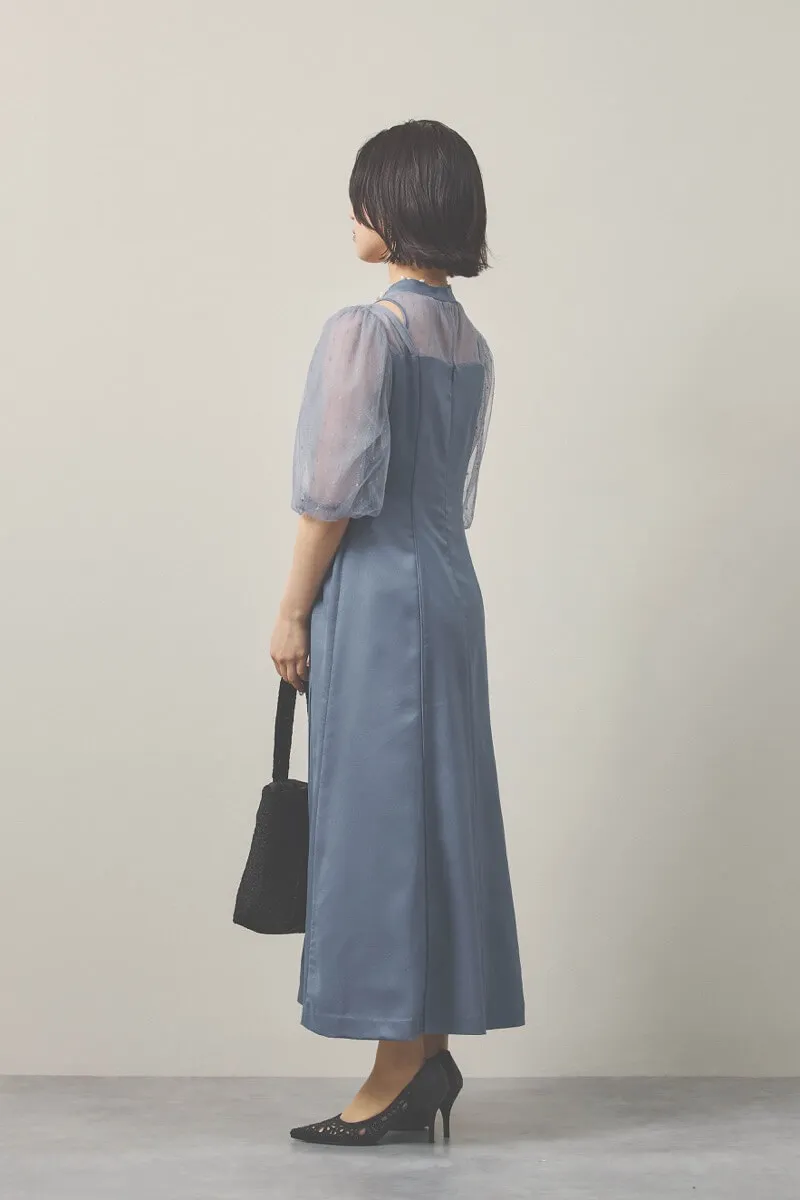 ブルーのカッティングデザインサテンドレス