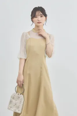 ナチュラルイエローのドレス