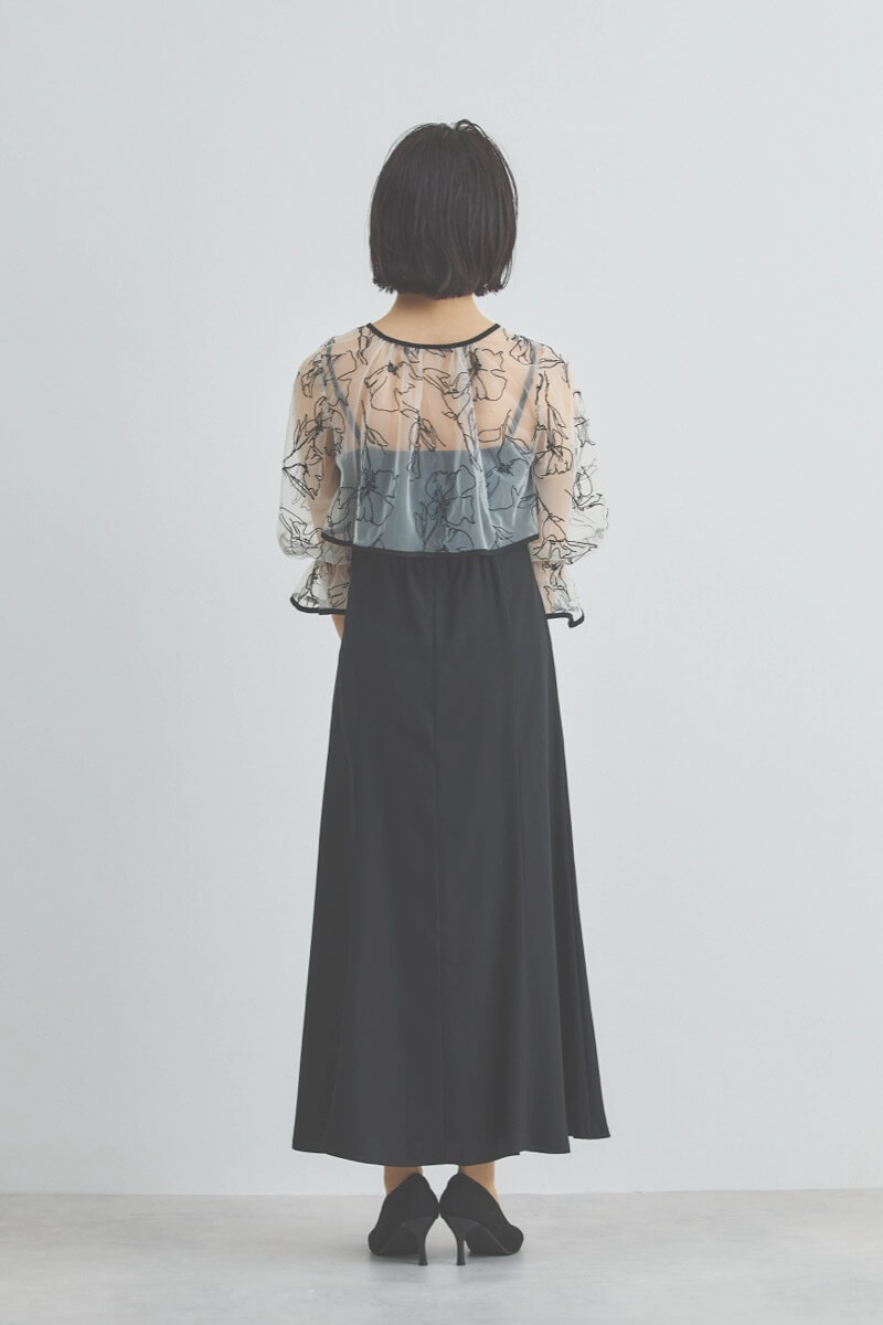 ブラックの線描フラワー刺繍ボレロセットドレス