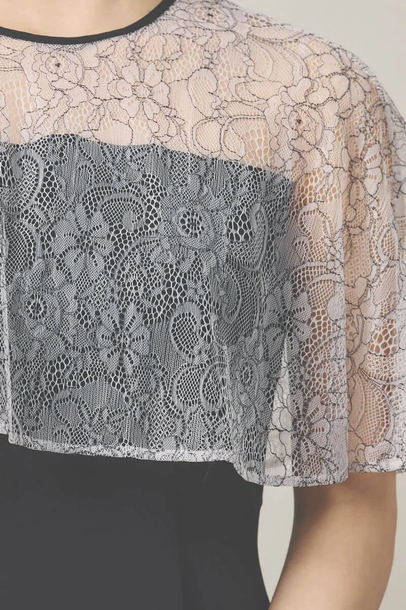 ブラックのシアーケープコンビドレス