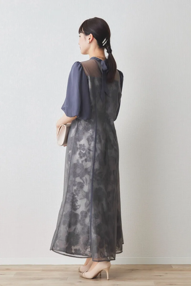 ブルーの花柄オーガンジーパフスリーブドレス