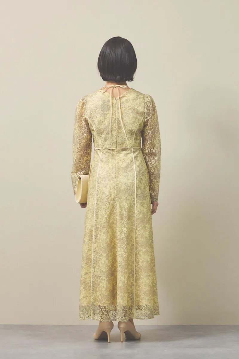 イエローのレースプリントドレス