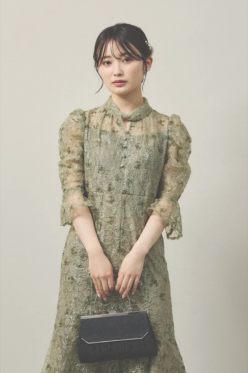 グリーンのスパンコールレースマーメイドドレス