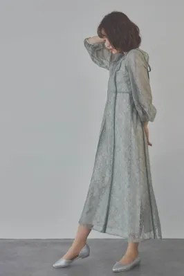 サックスのパイピングレースエプロンドレス