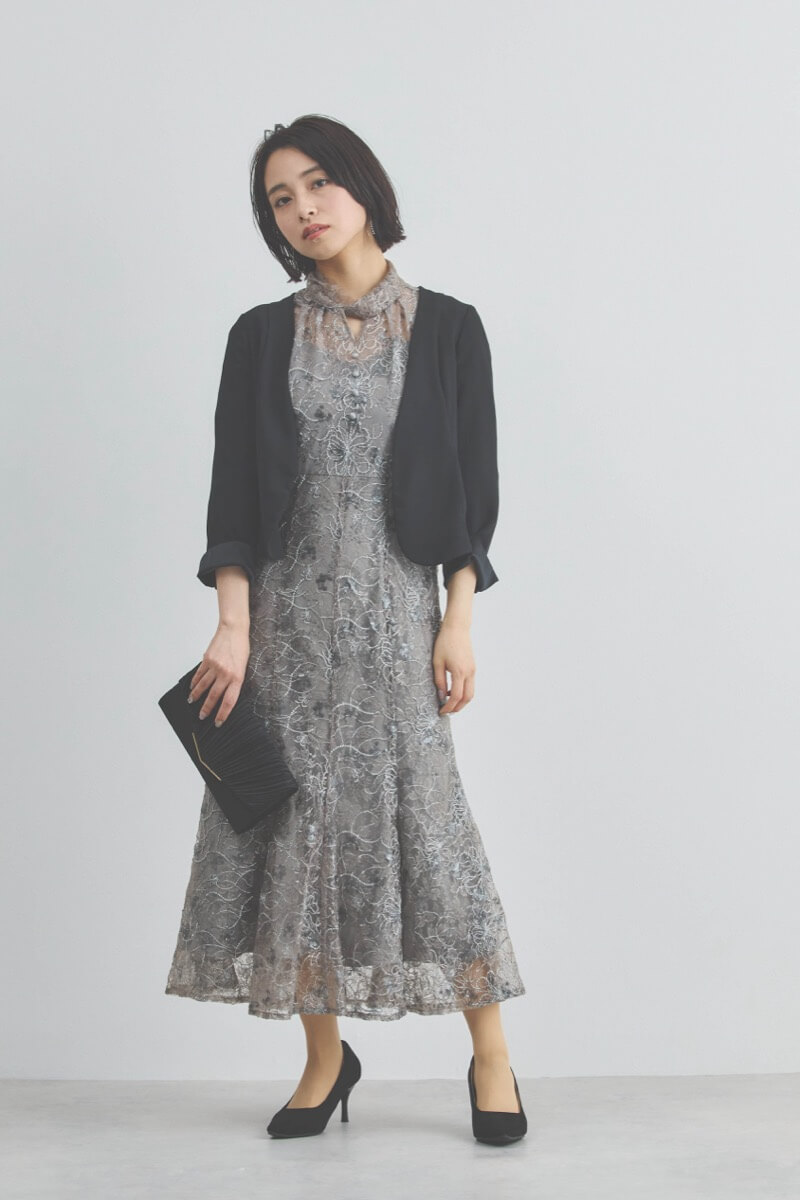グレーのスパンコールレースマーメイドドレス