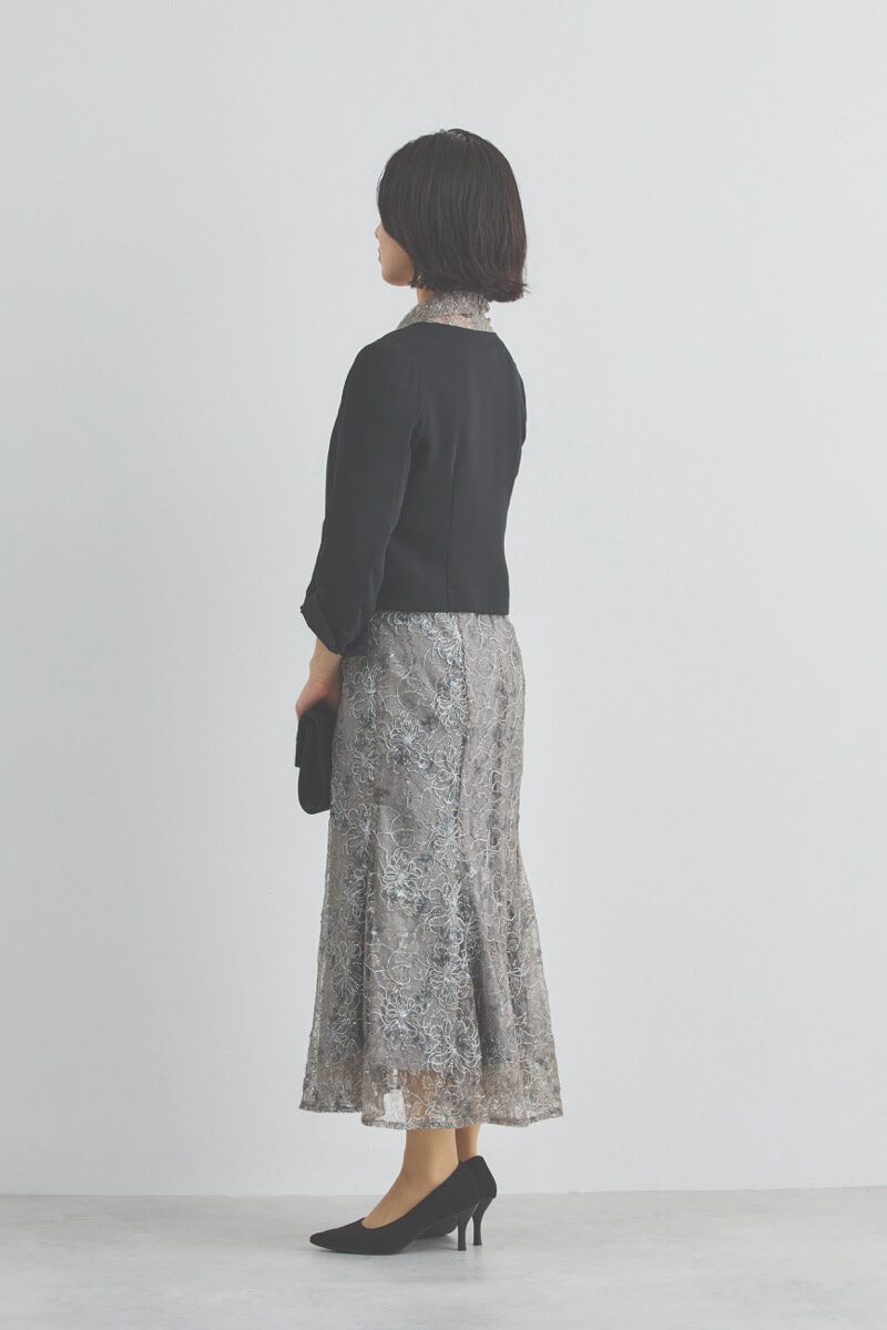 グレーのスパンコールレースマーメイドドレス