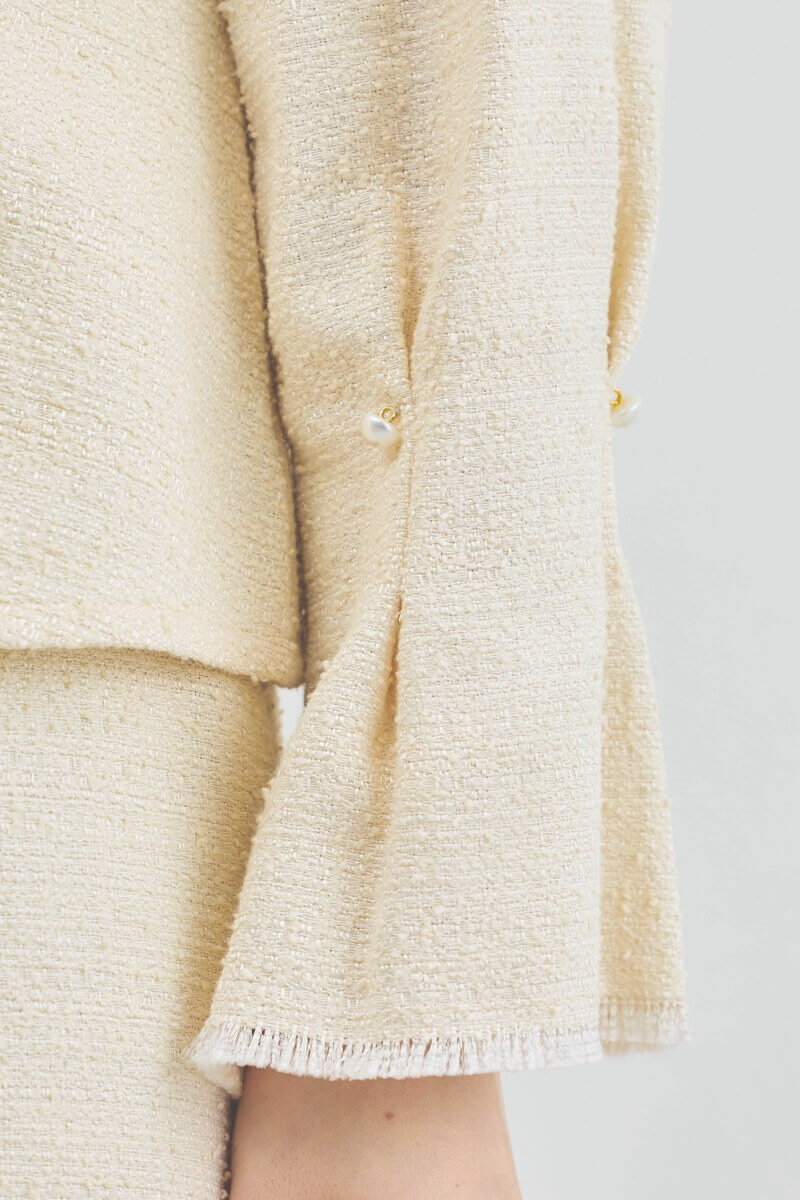 ホワイトのパール付きツイードセレモニースーツセット