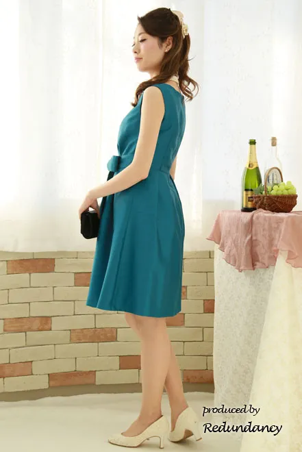 ブルーグリーンのウエストリボンフレアドレス
