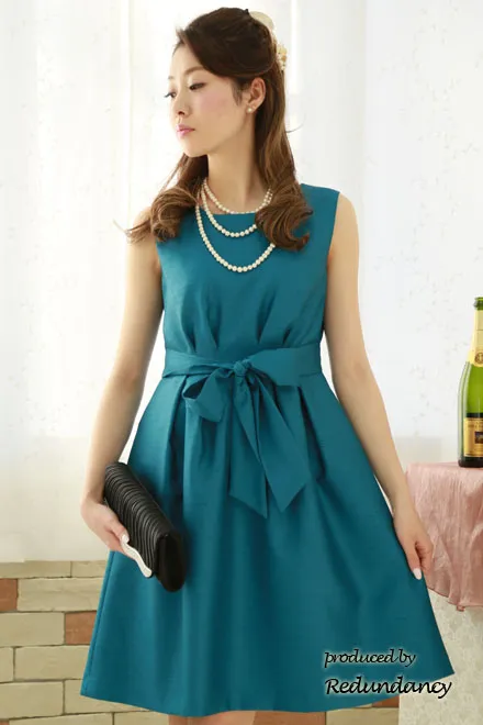 ブルーグリーンのウエストリボンフレアドレス